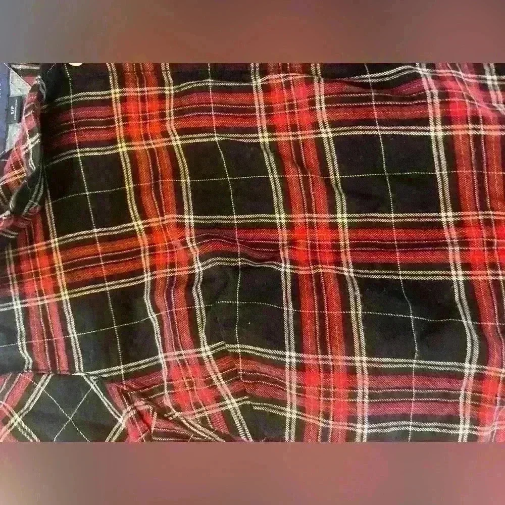 Women’s size small Tommy Hilfiger quarter button down plaid shirt